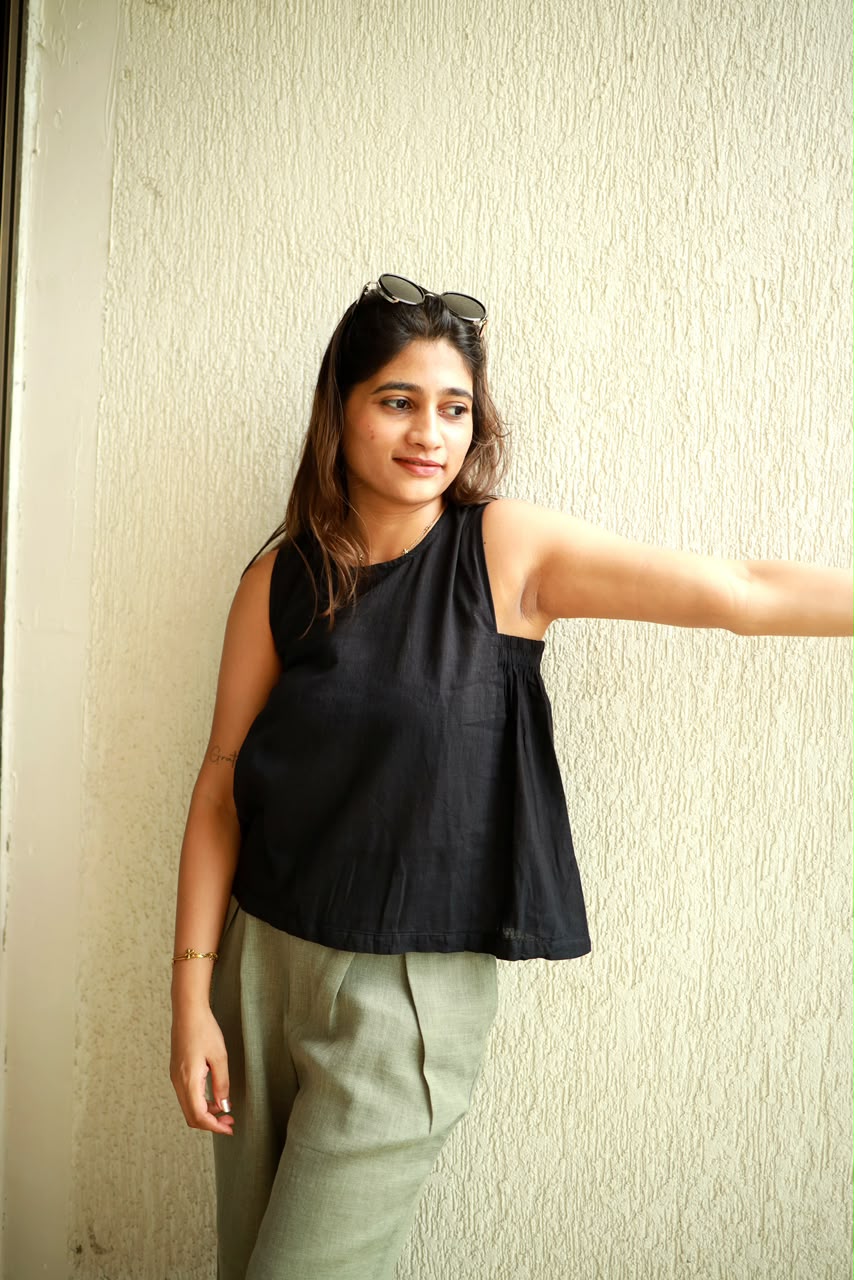 Cotton Button-Back Top Black